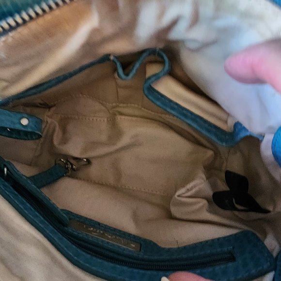 Kenneth Cole "EUC" - Picture 2 of 14